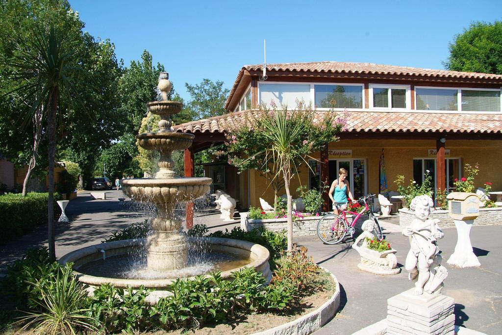Camping Resort Les Champs Blancs آجد المظهر الخارجي الصورة