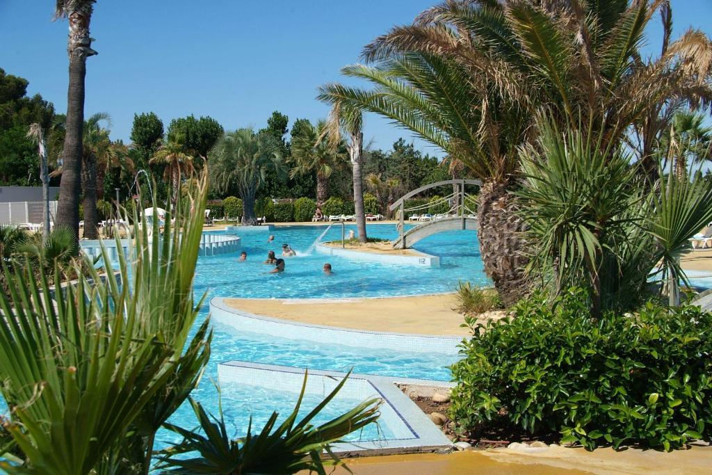 Camping Resort Les Champs Blancs آجد المظهر الخارجي الصورة