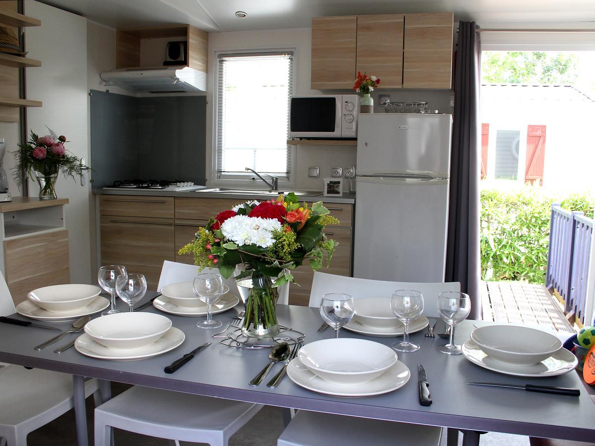 Camping Resort Les Champs Blancs آجد المظهر الخارجي الصورة